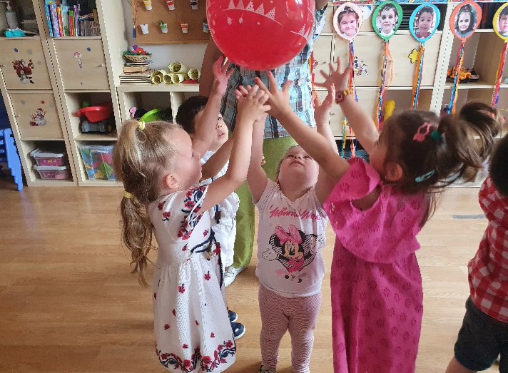 Sărbătoare de rămas bun, la creșa “Teiul Doamnei”!