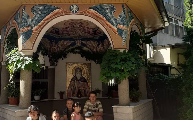 Tradiții și obiceiuri laice și religioase de Sânziene!