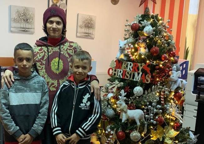 Dar cu har de Crăciun pentru o familie din sectorul 2