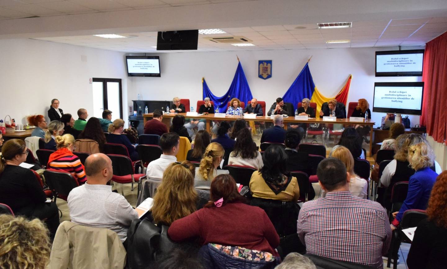 Rolul echipei multidisciplinare în gestionarea situațiilor de bullying